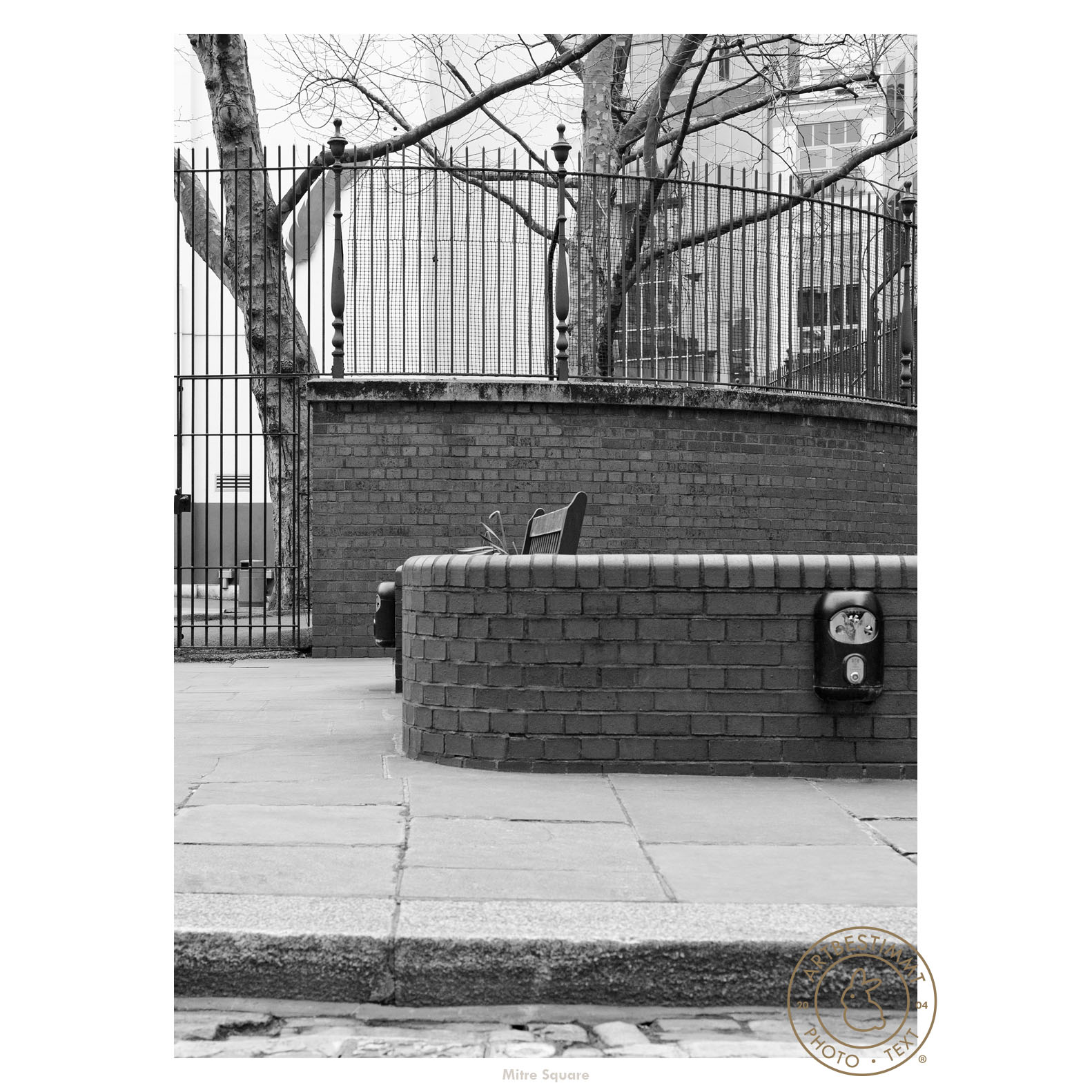 Casebook: Whitechapel, Jack the Ripper, Mitre Square, London
Photo: Christina Rolf / Artbestimmt.photo
Es gelten die Allgemeinen Vertragsgrundlagen Fotodesign.